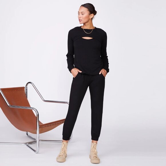 Monrow Black Super Soft Jogger Sweatpants Size Medium Midrise Cozy Loungewear - Picture 2 of 11